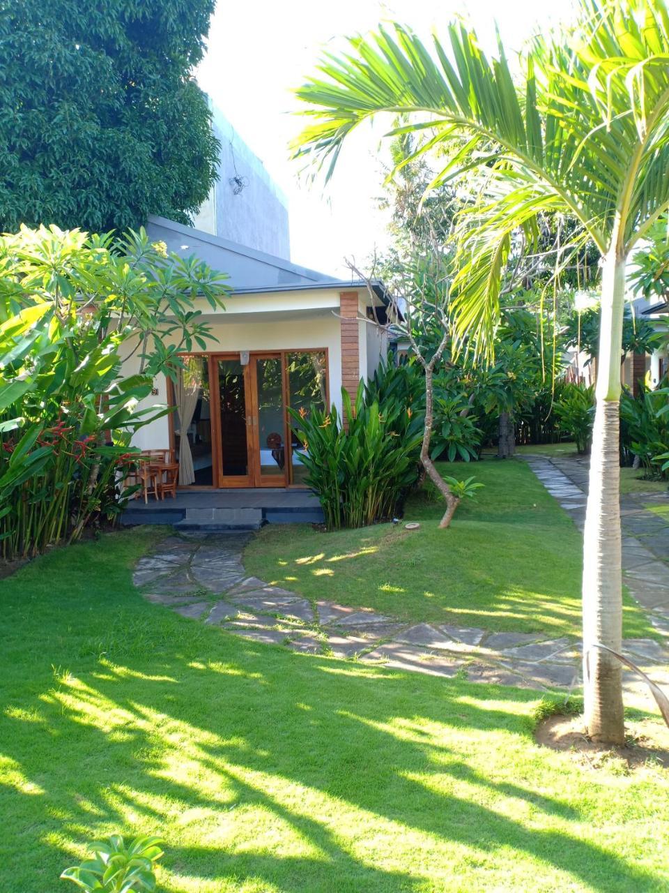 Singabu Bungalows Batununggul Exterior foto
