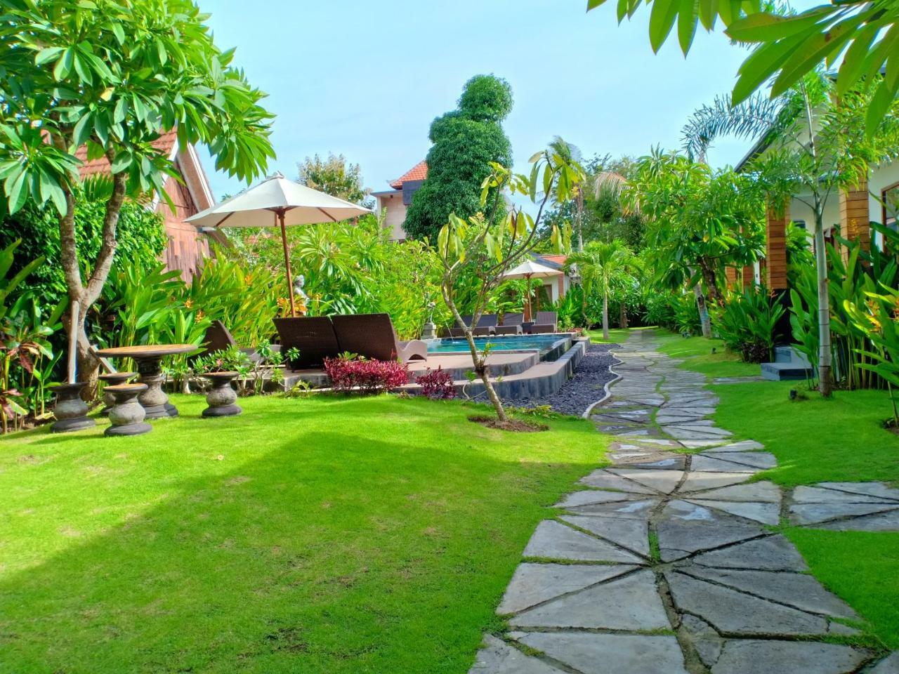 Singabu Bungalows Batununggul Exterior foto