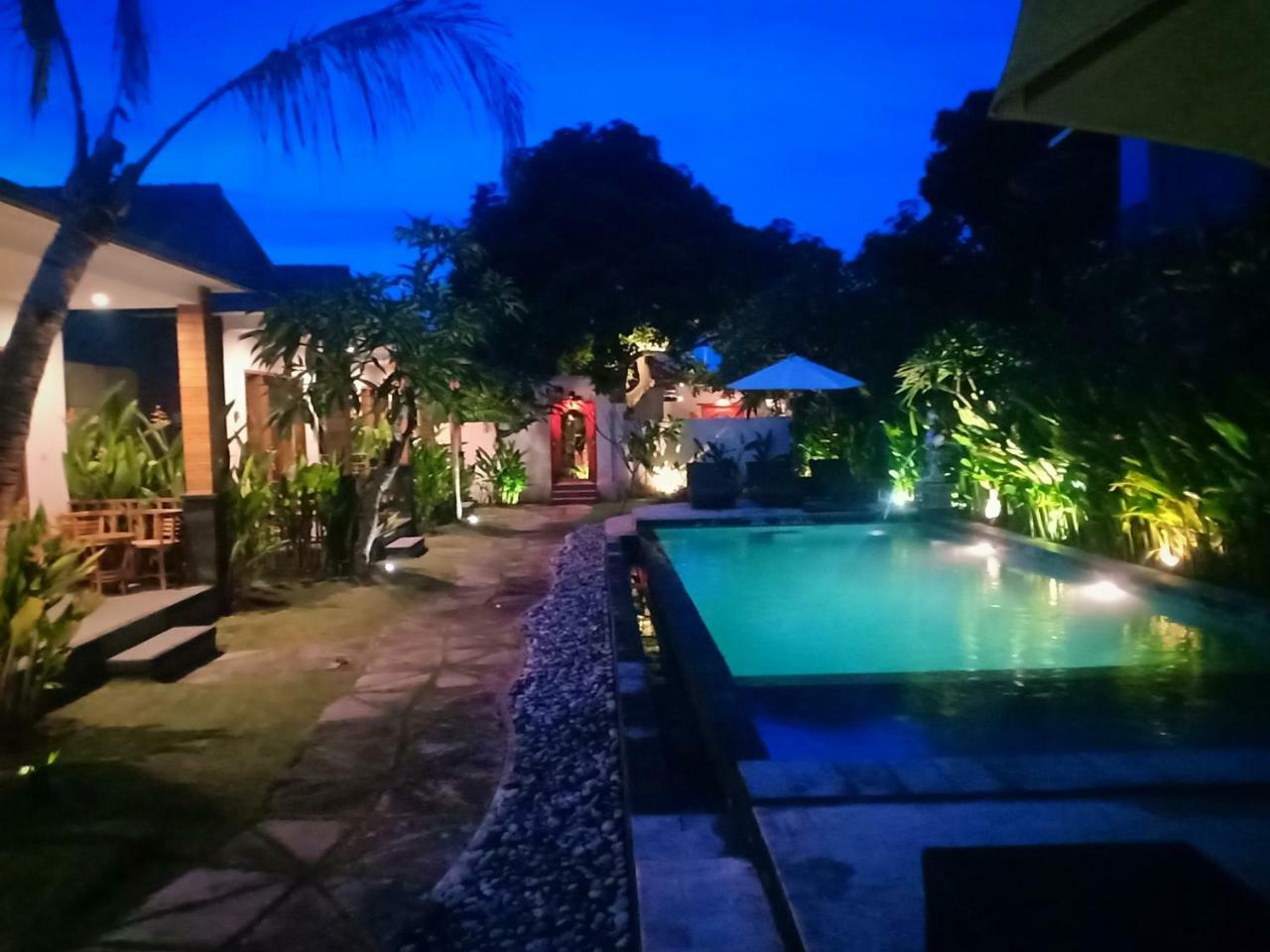 Singabu Bungalows Batununggul Exterior foto